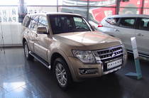 Mitsubishi Pajero Intense