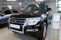 Mitsubishi Pajero Intense