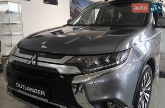 Mitsubishi Outlander 2.4 CVT (167 л.с.) 4WD 2019 Mitsubishi Outlander 2.4 CVT (167 л.с.) 4WD 2019