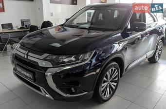 Mitsubishi Outlander 2.4 CVT (167 л.с.) 4WD 7s 2019 Mitsubishi Outlander 2.4 CVT (167 л.с.) 4WD 7s 2019