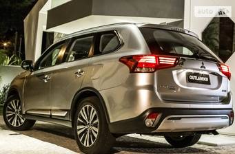 Mitsubishi Outlander 2.4 CVT (167 л.с.) 4WD 2019 Mitsubishi Outlander 2.4 CVT (167 л.с.) 4WD 2019