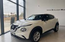 Nissan Juke N-Connecta Parking