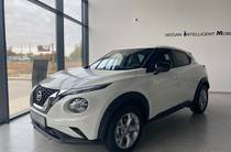 Nissan Juke N-Connecta Parking