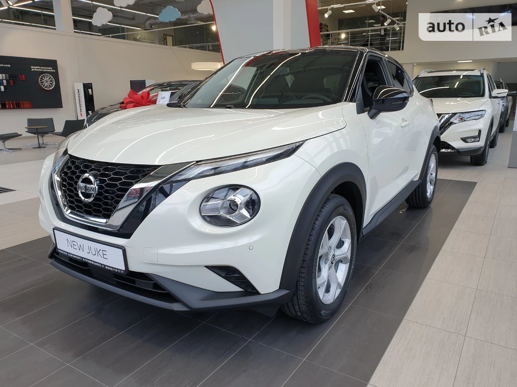 Nissan Juke N-Connecta Parking