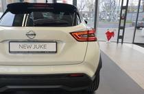 Nissan Juke N-Connecta Parking