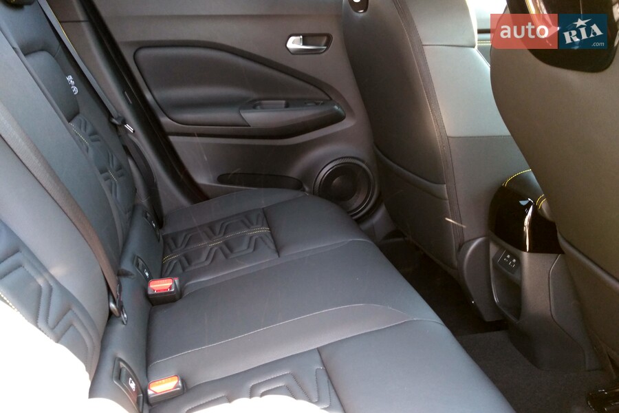 Nissan Juke - фото 25