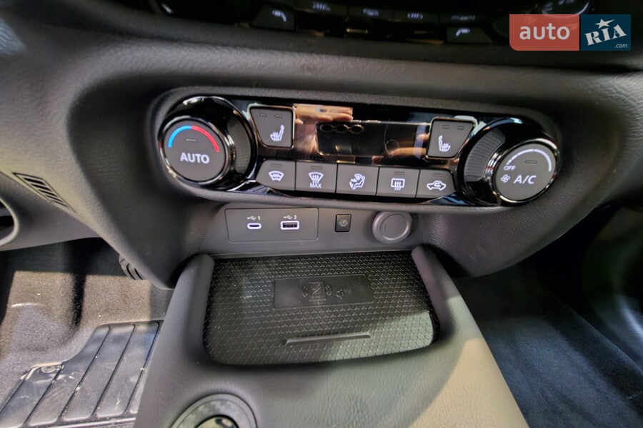 Nissan Juke - фото 16