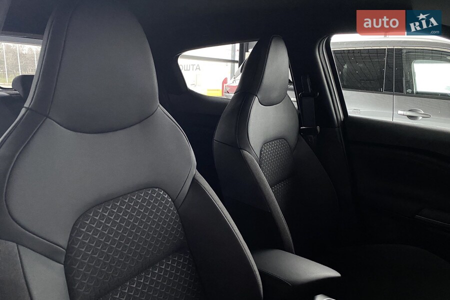 Nissan Juke - фото 16