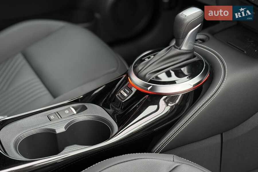 Nissan Juke - фото 16