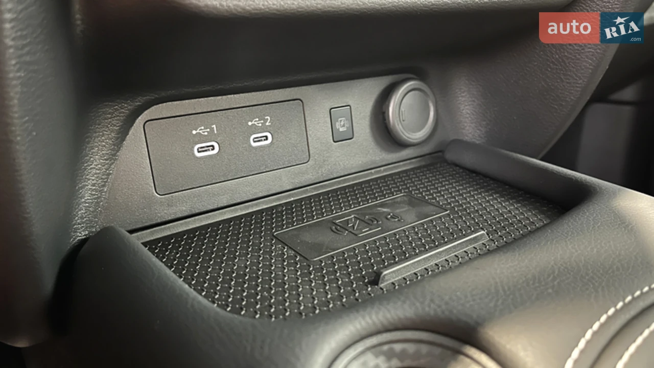 Nissan-30
