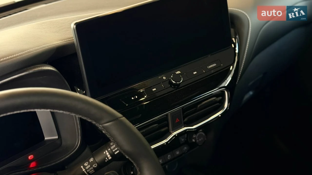 Nissan-15