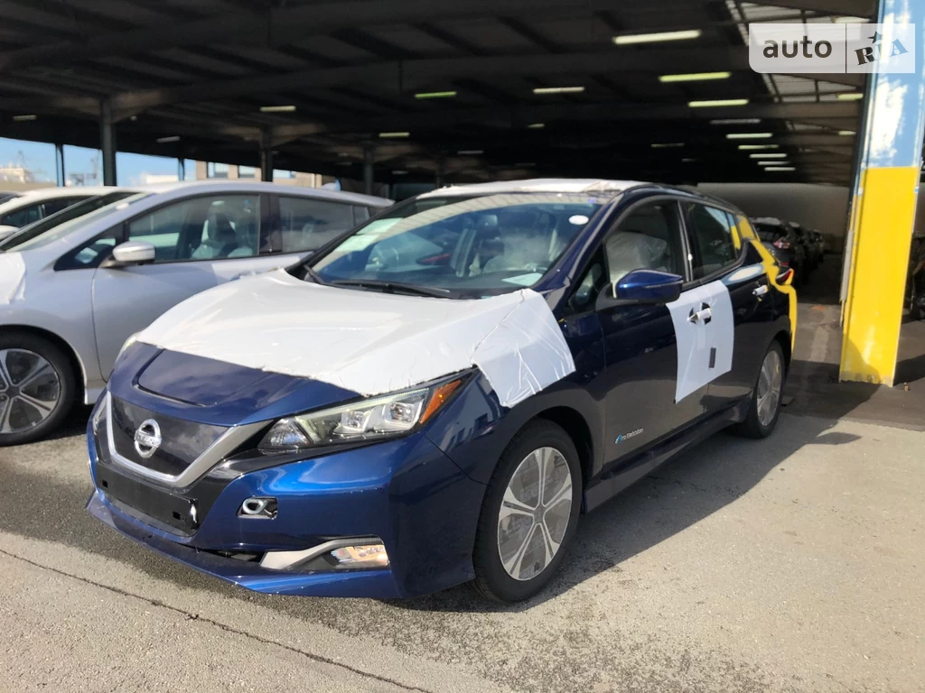 Nissan Leaf Base