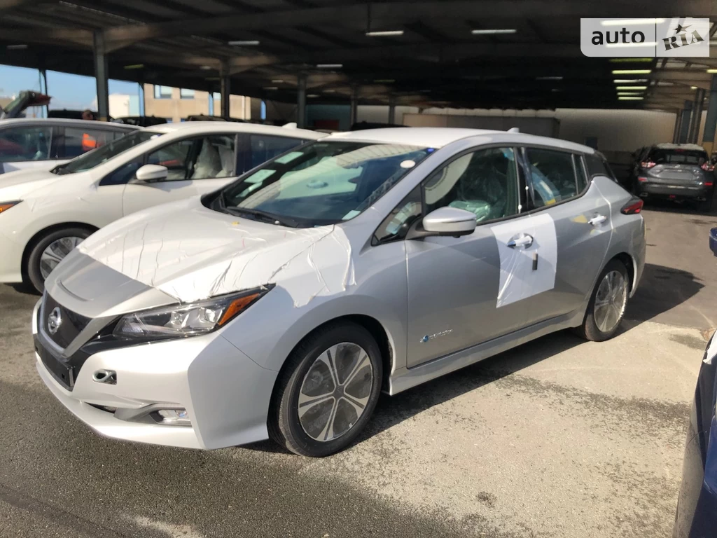 Nissan Leaf Base