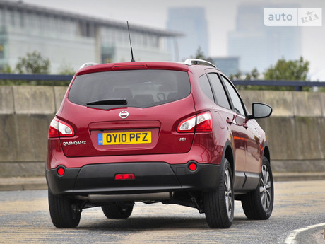 Nissan Qashqai+2 2011