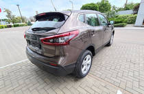 Nissan Qashqai Acenta Parking