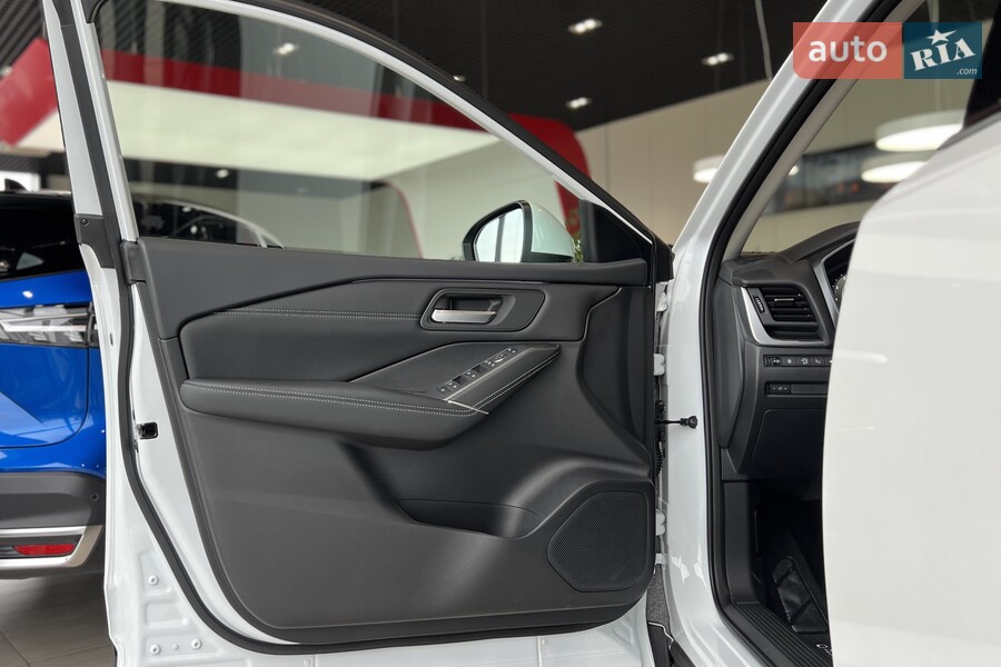 Nissan Qashqai - фото 11