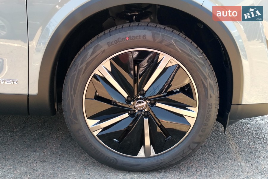 Nissan Qashqai - фото 11