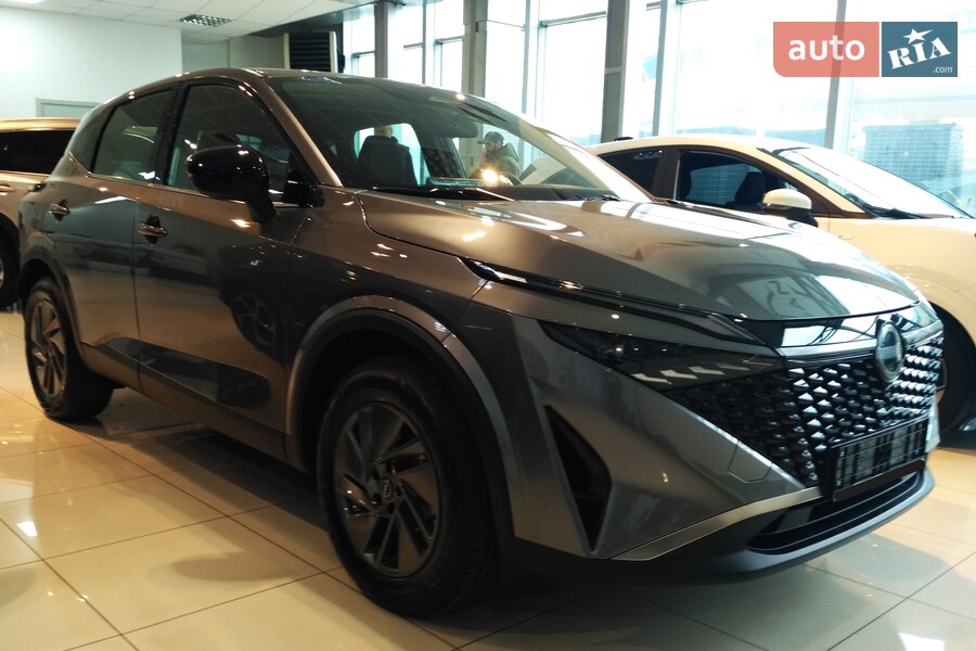 Nissan Qashqai - фото 1