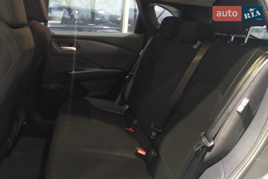 Nissan Qashqai - фото 18