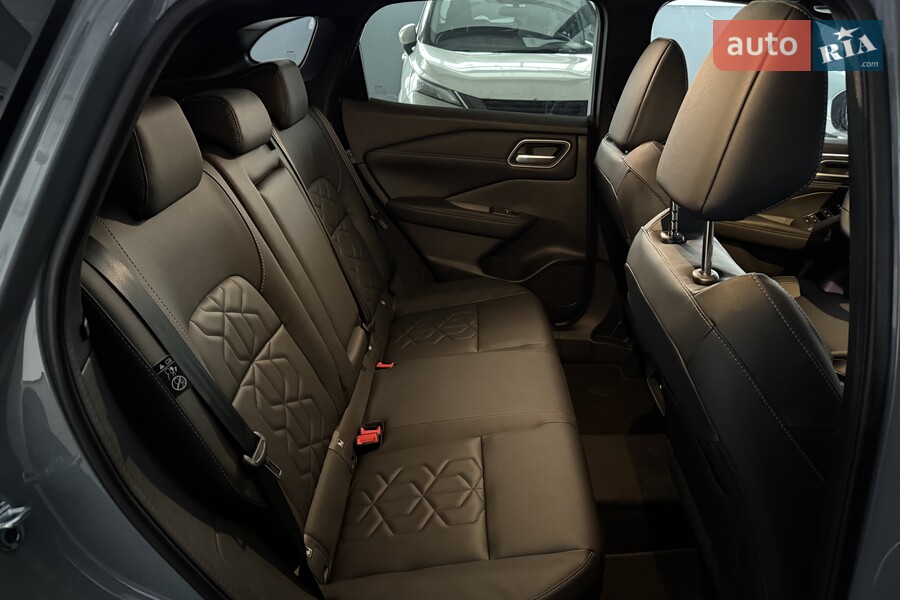 Nissan Qashqai - фото 25