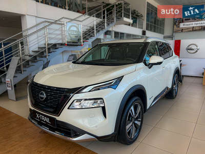 Nissan X-Trail Tekna 1.5 VC-T e-Power (213 к.с.) e-4orce 2025