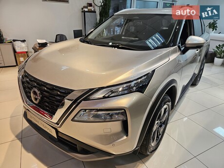 Nissan X-Trail 2025