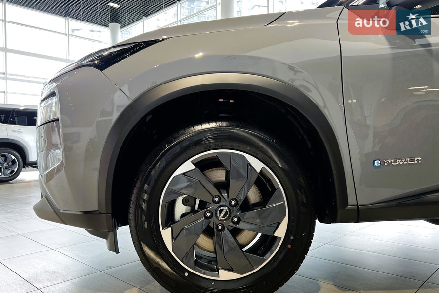 Nissan X-Trail - фото 12
