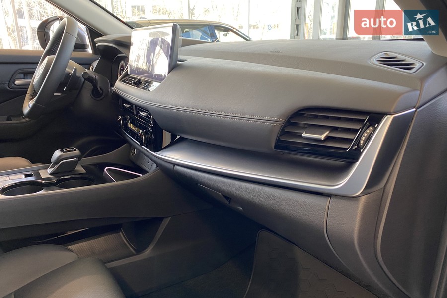 Nissan X-Trail - фото 11