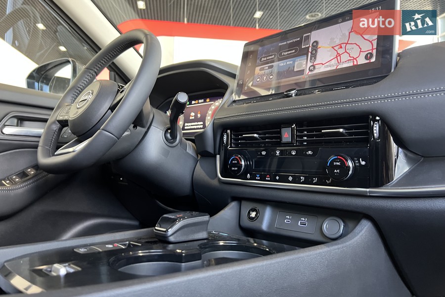 Nissan X-Trail - фото 11