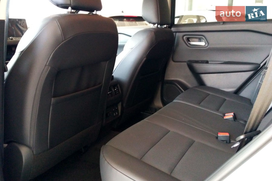 Nissan X-Trail - фото 17