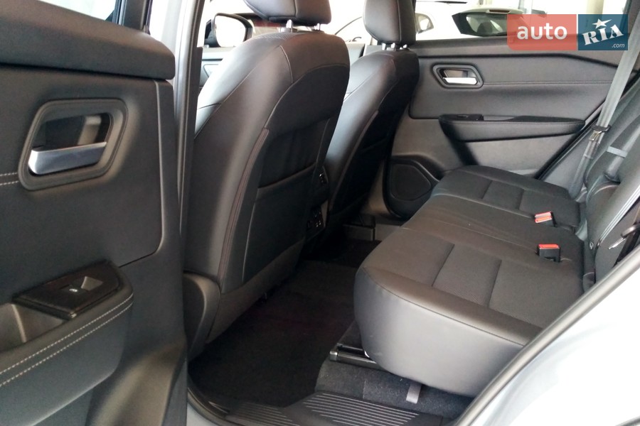 Nissan X-Trail - фото 16