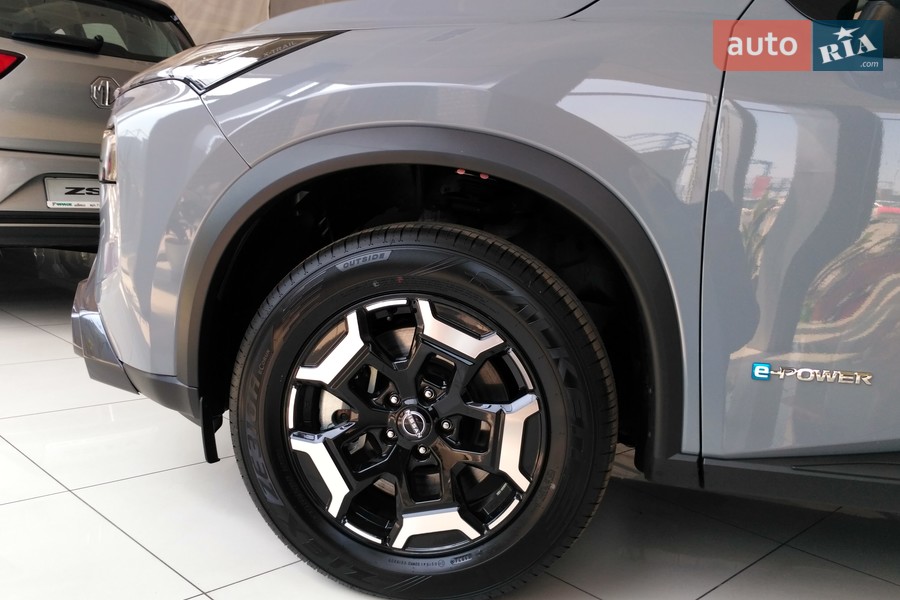 Nissan X-Trail - фото 10
