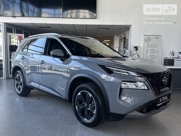Nissan X-Trail 2025