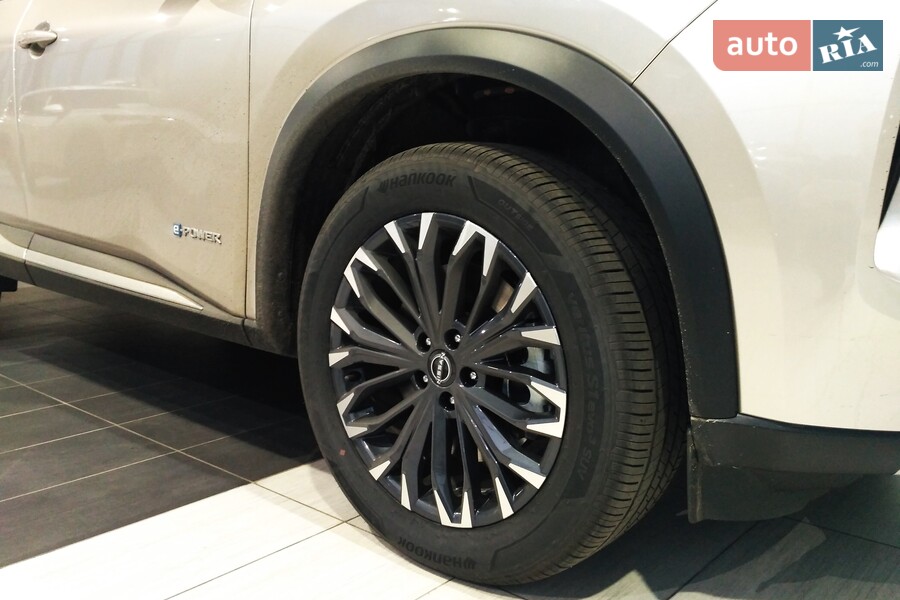 Nissan X-Trail - фото 9