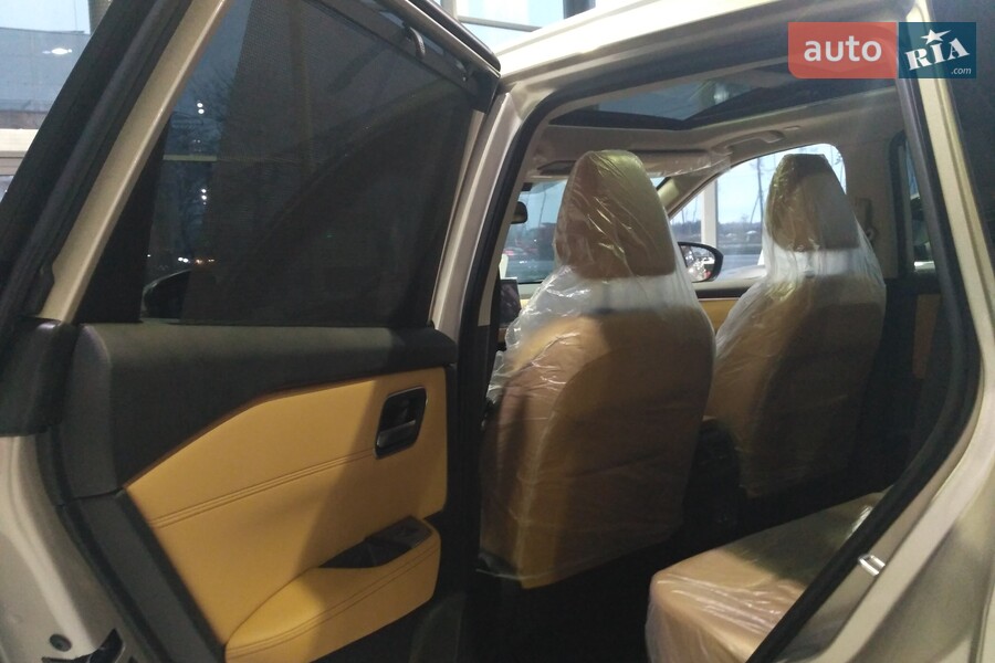 Nissan X-Trail - фото 22