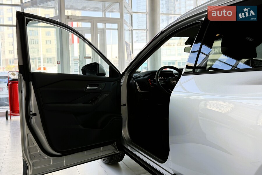 Nissan X-Trail - фото 11