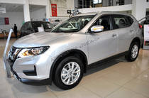 Nissan X-Trail Visia