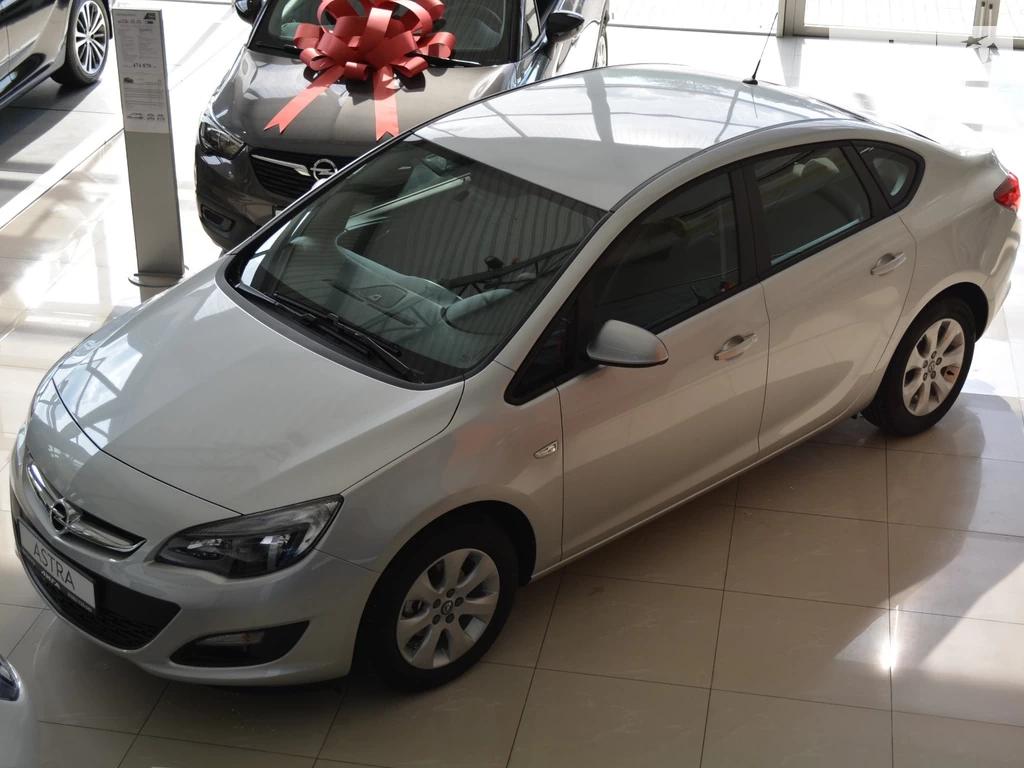 Opel Astra J Enjoy