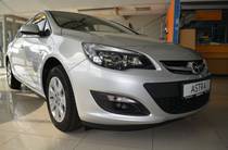 Opel Astra Base