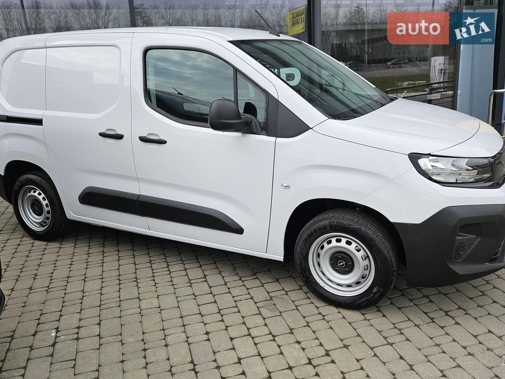 Opel Combo Cargo Base