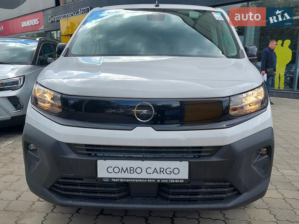 Opel Combo Cargo Base