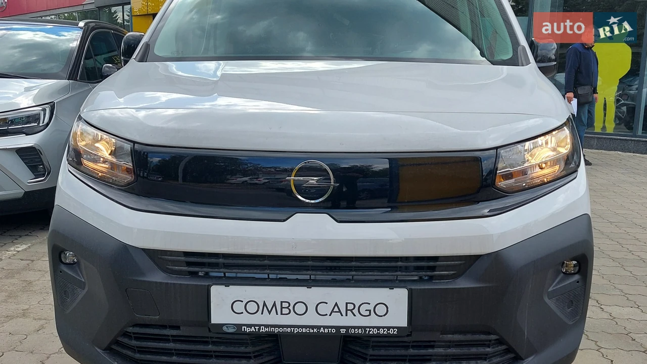 Opel Combo Cargo Base
