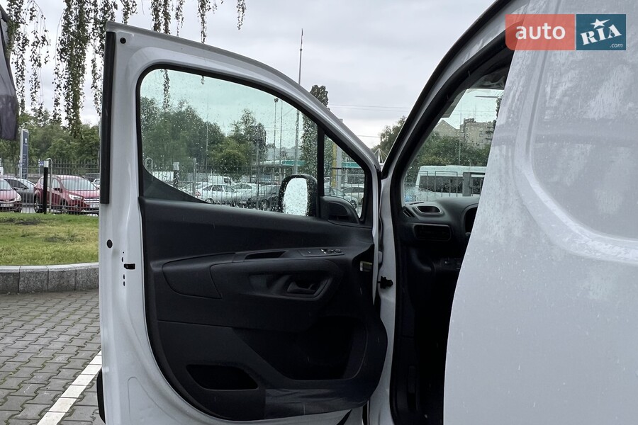 Opel Combo Cargo - фото 15