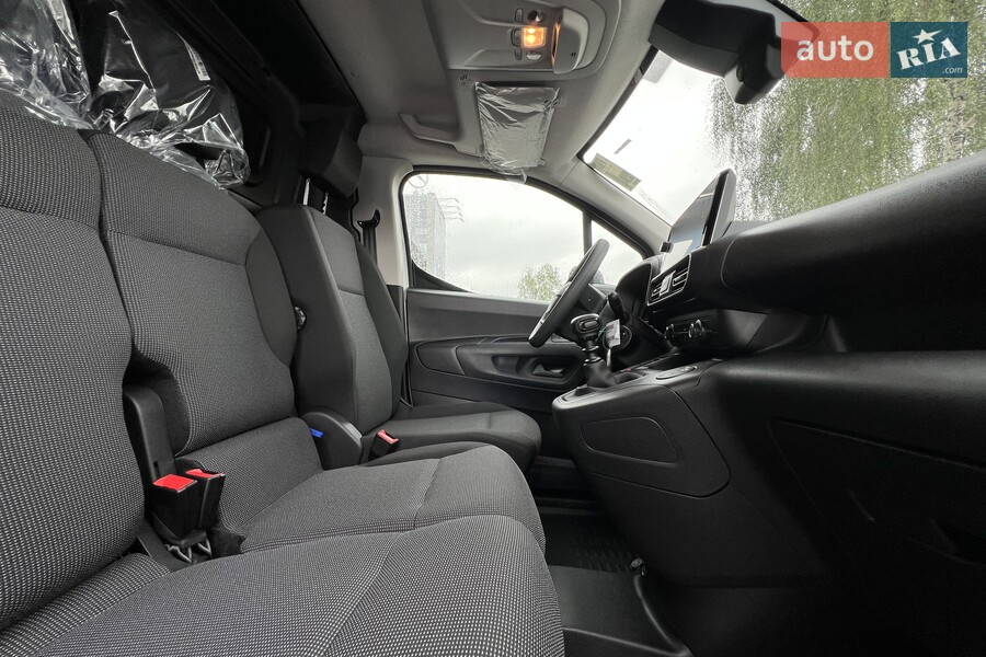 Opel Combo Cargo - фото 24