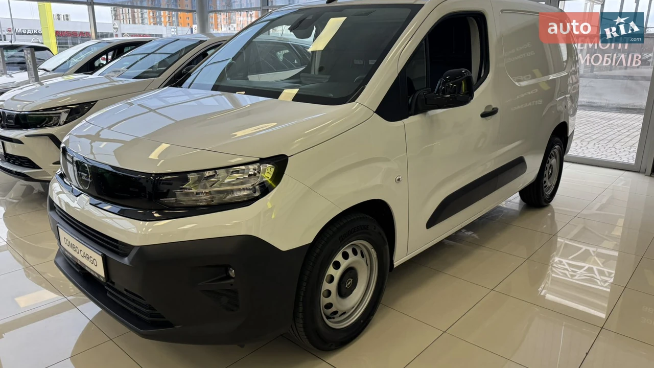 Opel Combo Cargo Base