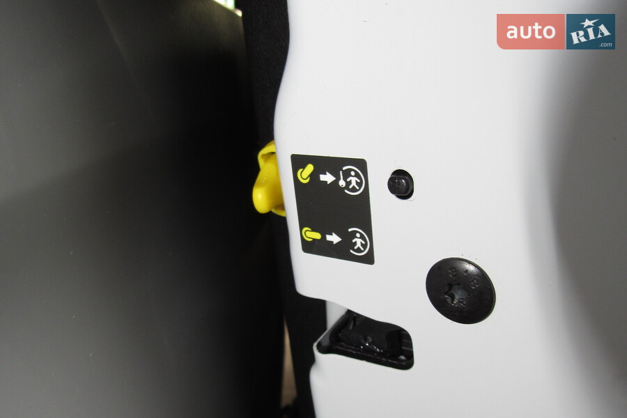 Opel Combo Cargo - фото 9