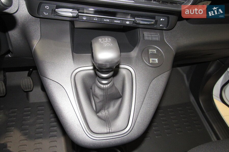 Opel Combo Cargo - фото 26