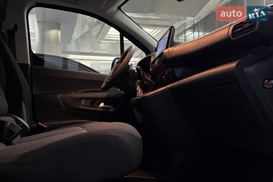 Opel Combo Cargo - фото 11