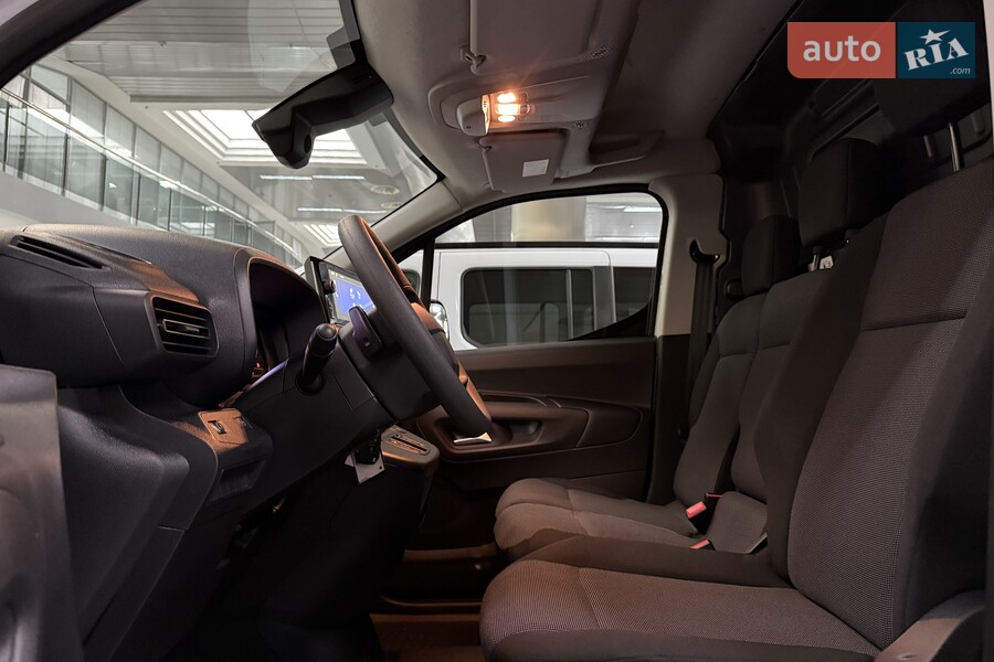 Opel Combo Cargo - фото 16