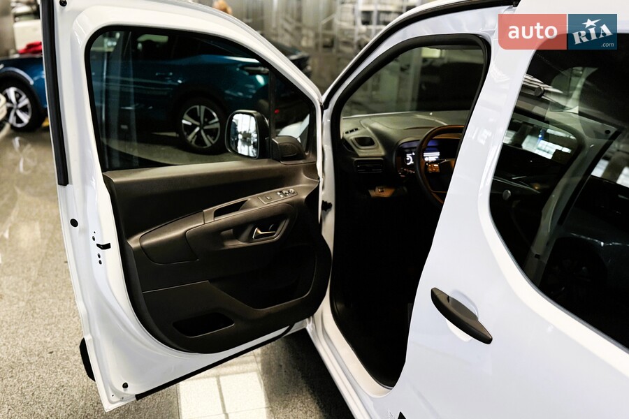 Opel Combo Cargo - фото 12